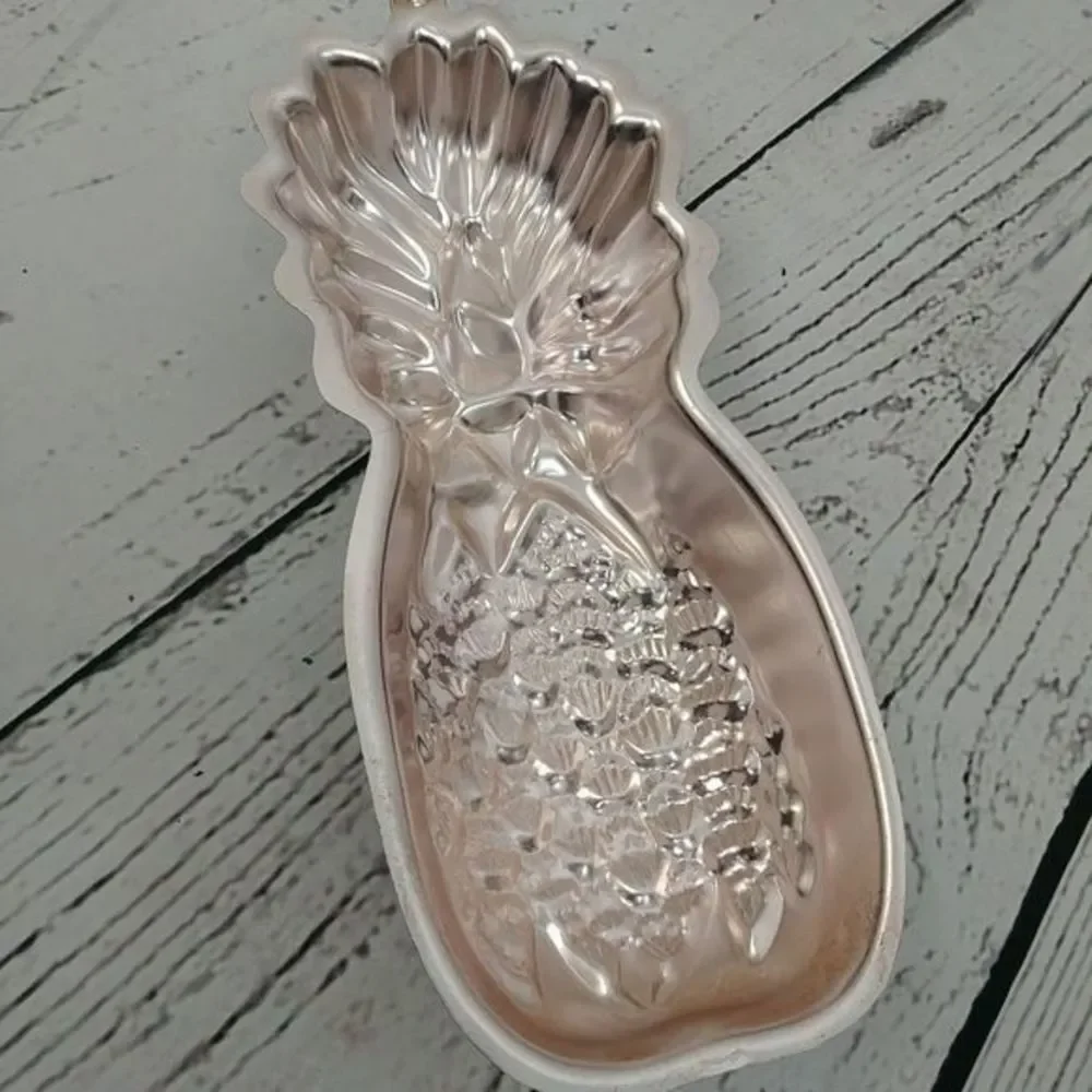 Vintage Copper Pineapple Jello Mold‎